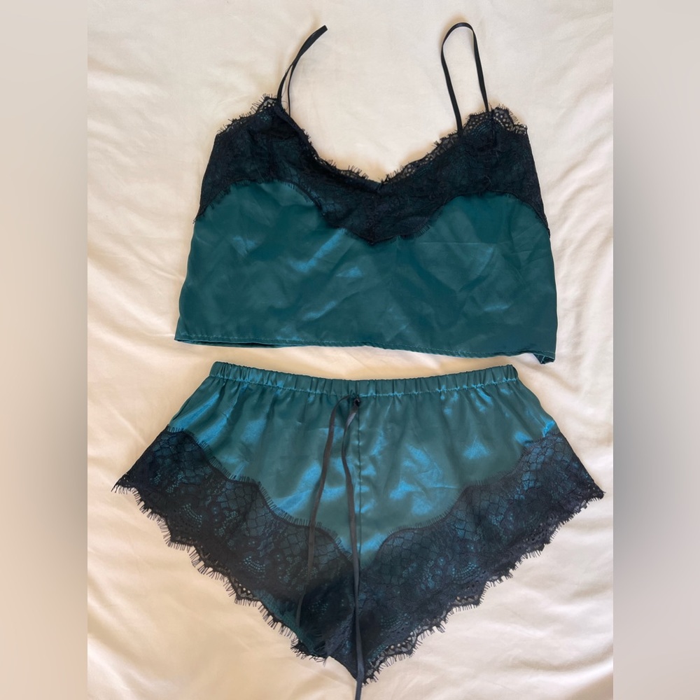 Satin Lacey Two Piece Pyjamas Set Green
